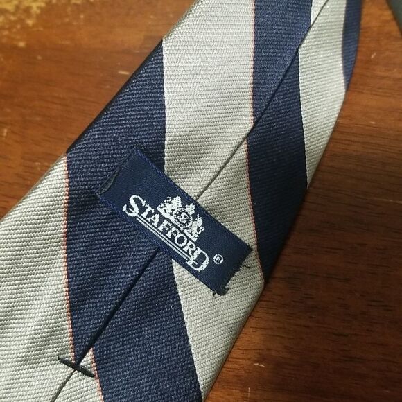 Vintage Stafford tie  - Picture 2 of 4